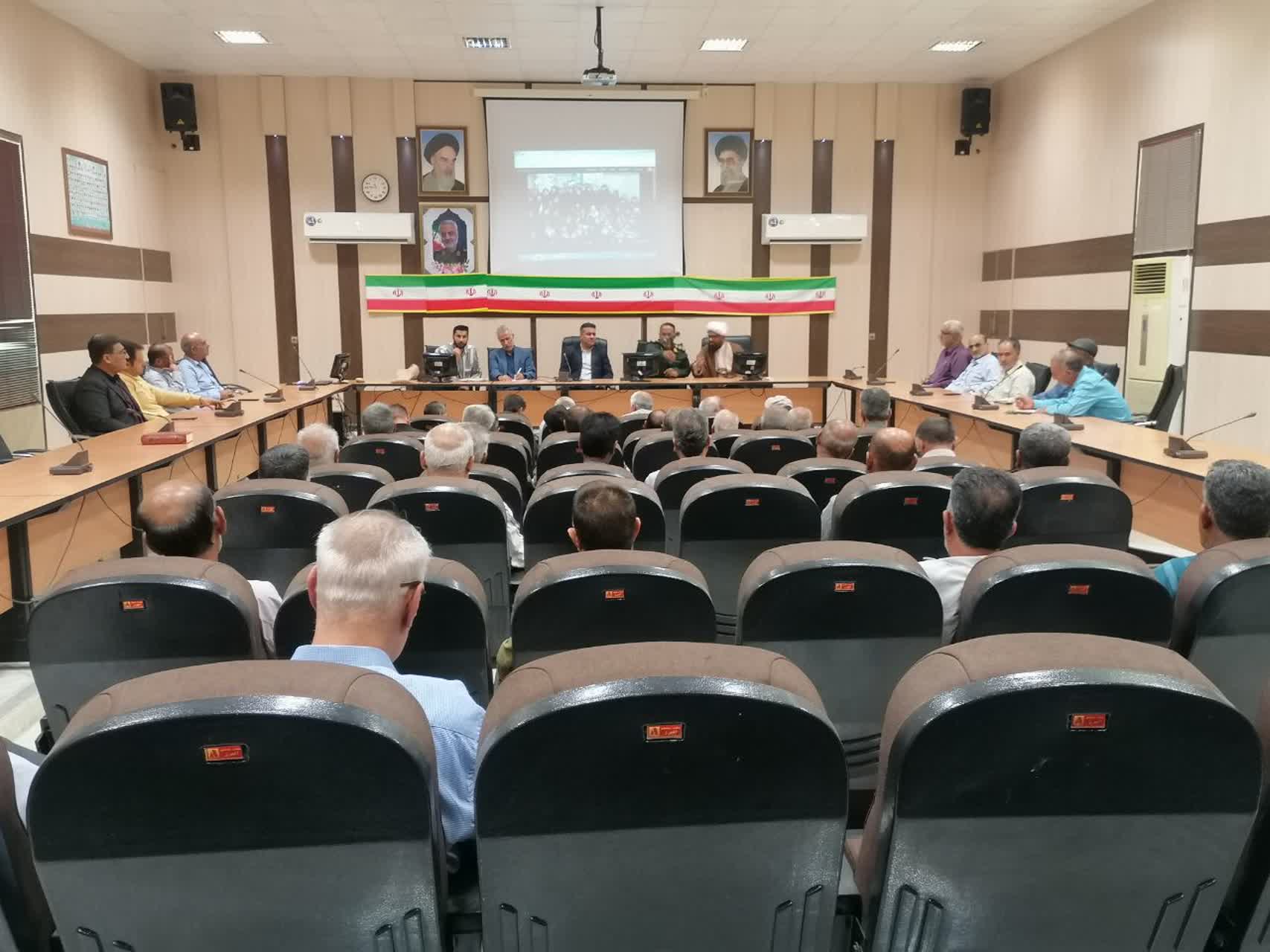 تجلیل از پیشکسوتان هشت سال دفاع مقدس