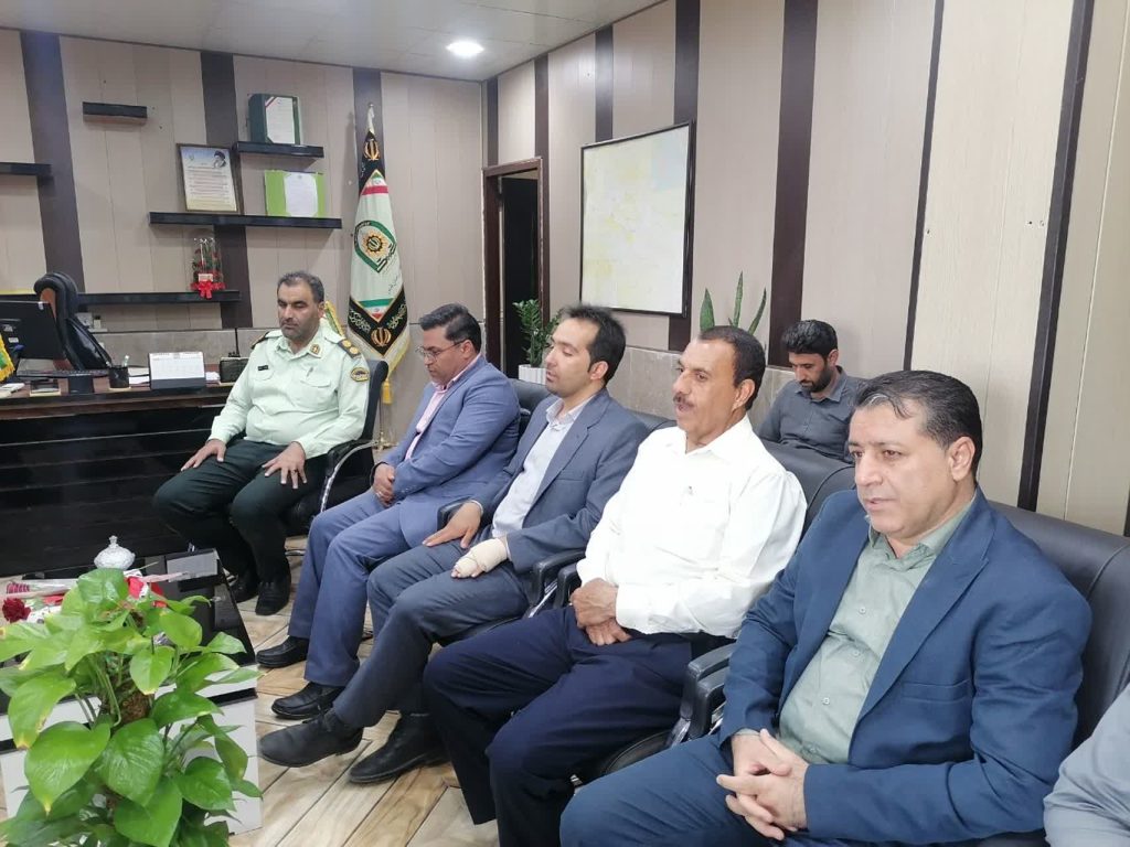 خدمات پلیس گمنام است.