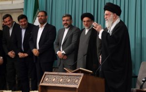 تصاویری از دیدار شرکتکنندگان در مسابقات بینالمللی قرآن با رهبر انقلاب تصاویری از دیدار شرکتکنندگان در مسابقات بینالمللی قرآن با رهبر انقلاب